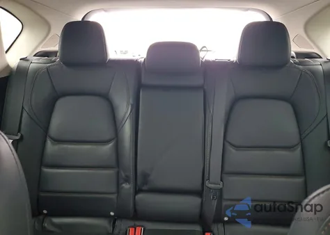 2019 Mazda Cx-5 Grand Touring z USA, uszkodzony, nr VIN JM3KFBDM4K0537853